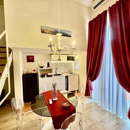 Venustas Chiaia-3